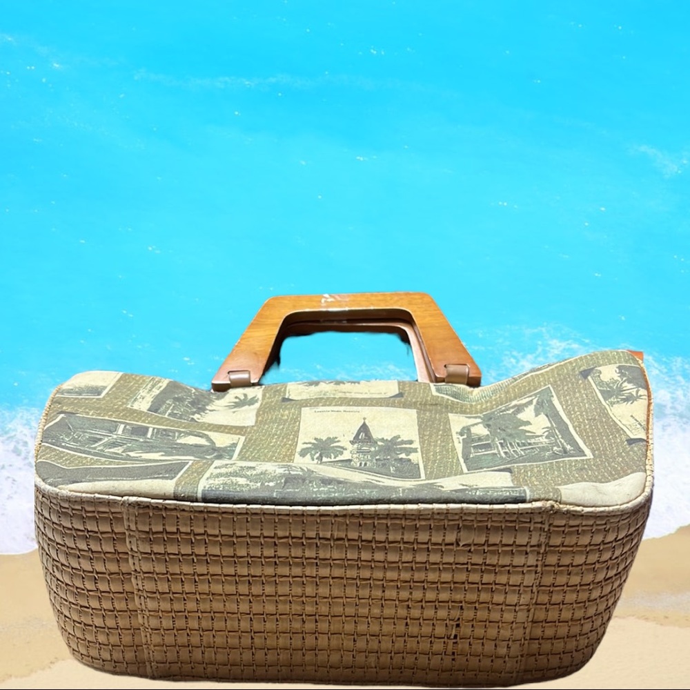 🌴🌴 Purse 🌴🌴 - Picture 4 of 7